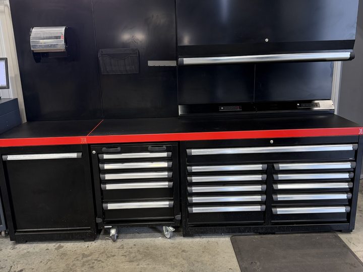 Technician workstation
