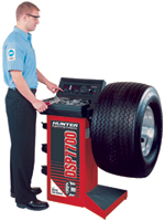 The Hunter DSP7700 wheel balancer is rugged and compact 